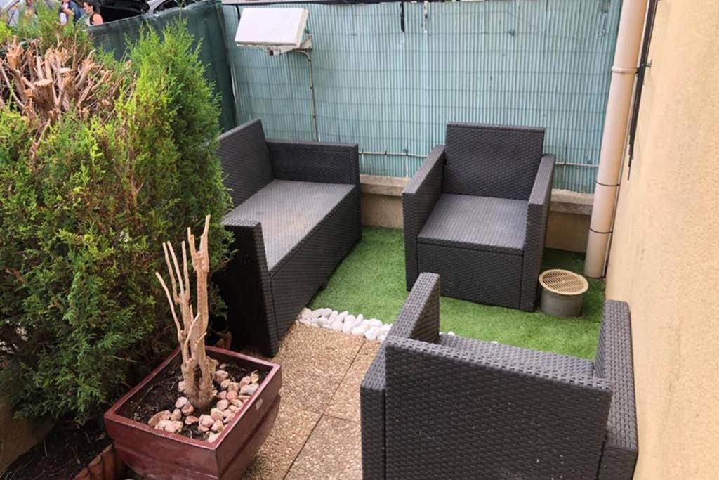 Amilly Park 6 Personnes 2 Chambres Pk Prive En Sous Sol Serris Exterior photo